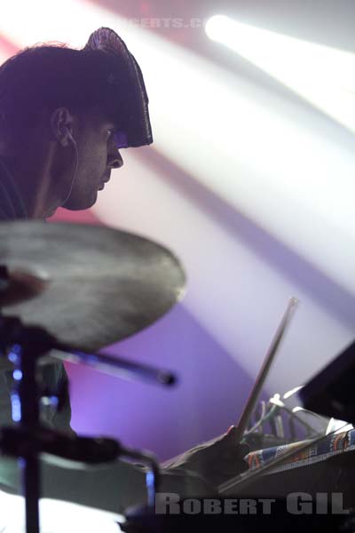 SBTRKT - 2012-02-17 - PARIS - La Machine (du Moulin Rouge) - 